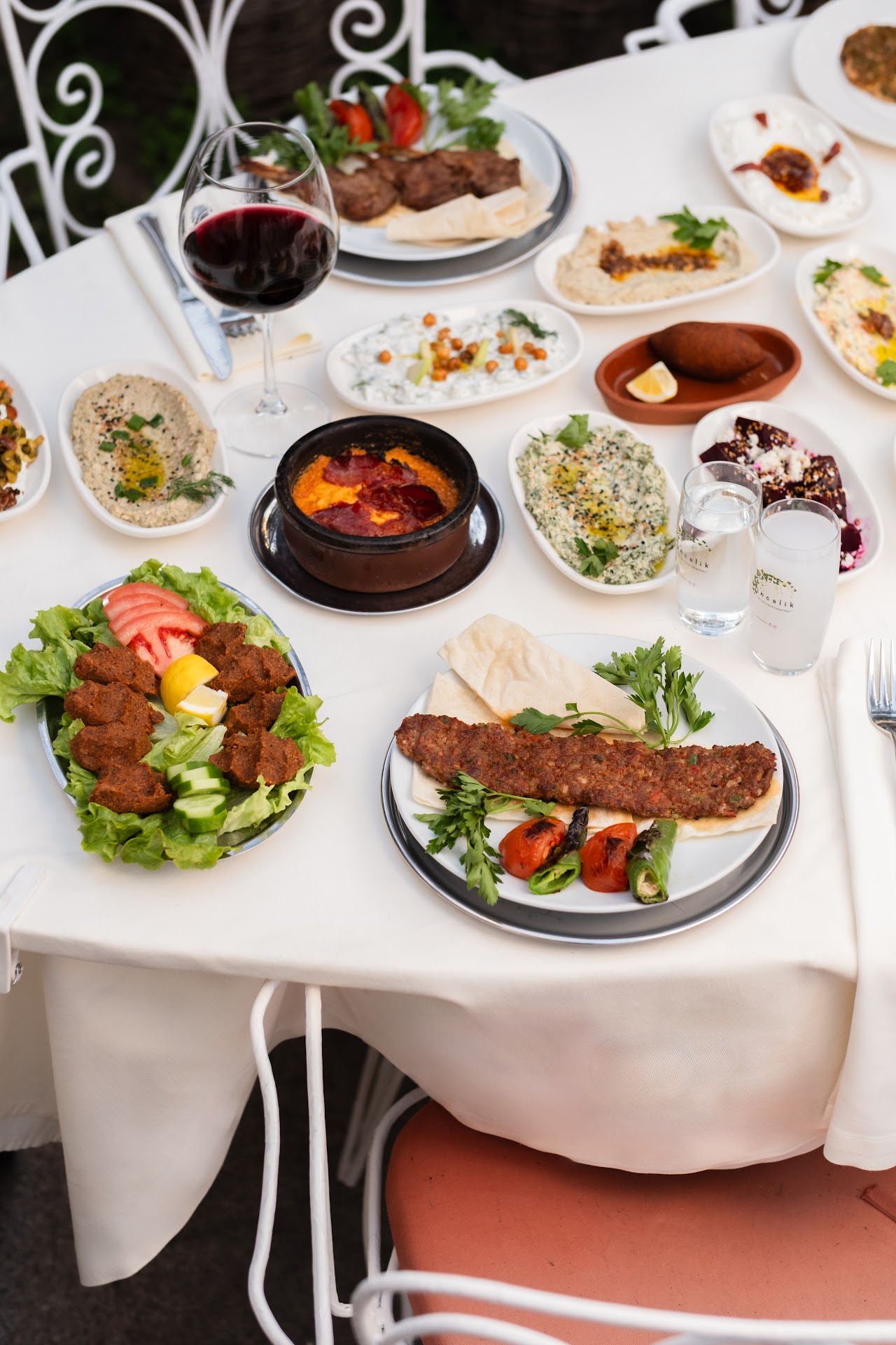 İncelik Et ve Meze Lokantası