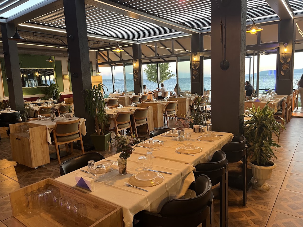 Bizim Yaka Restaurant