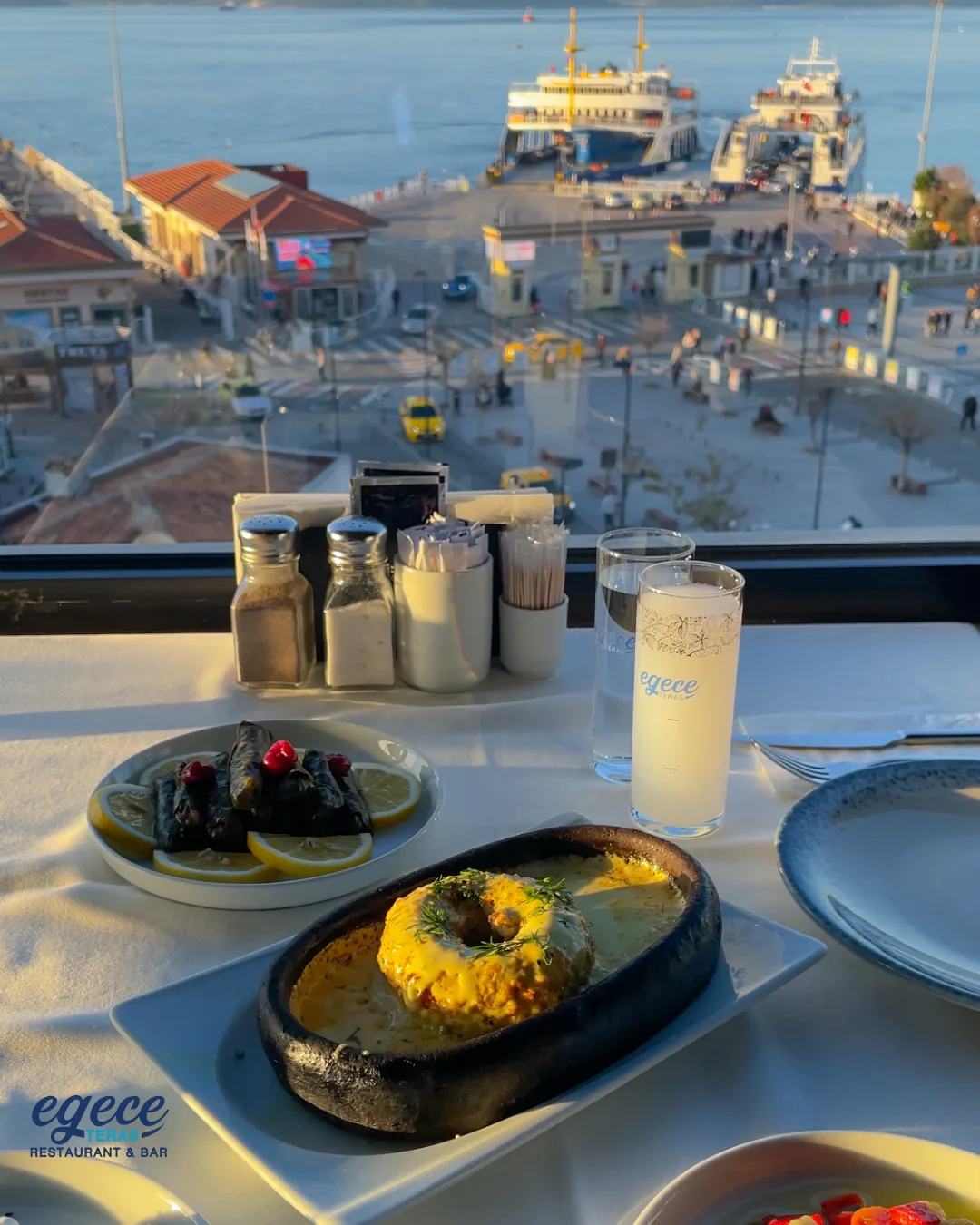 Egece Teras