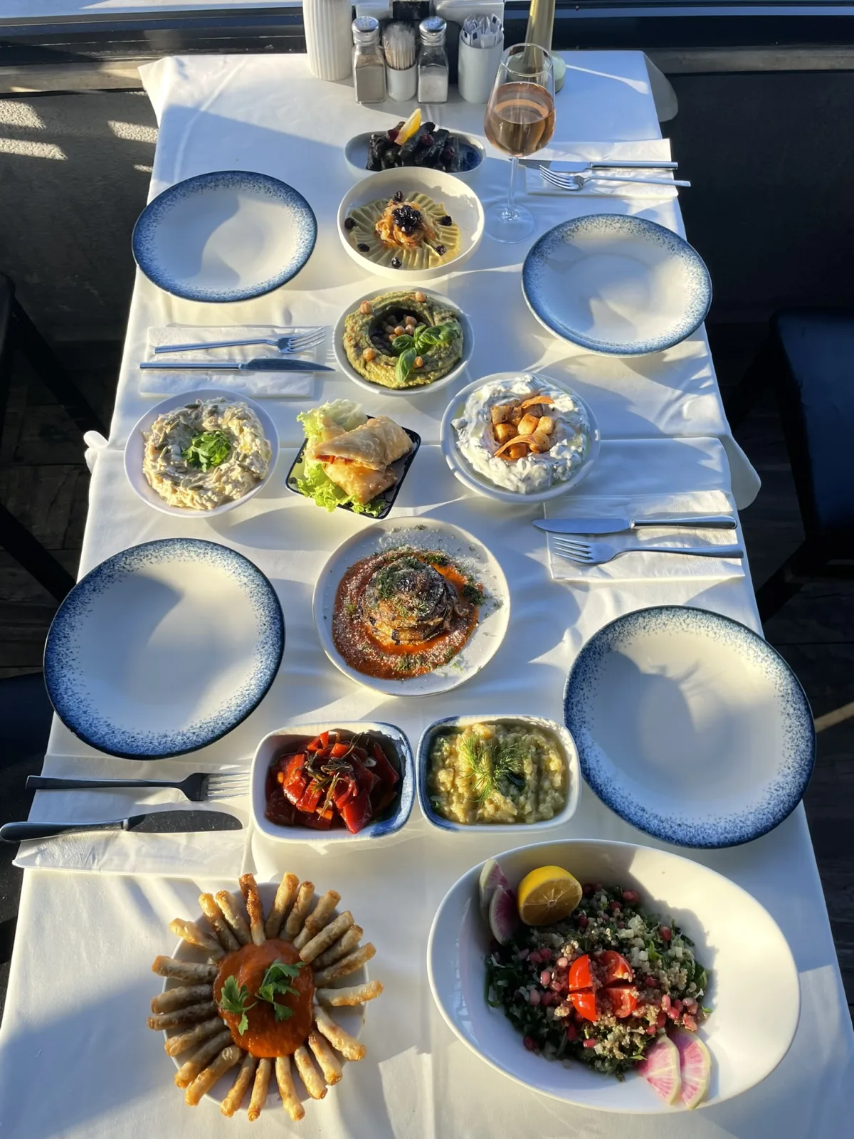 Egece Teras
